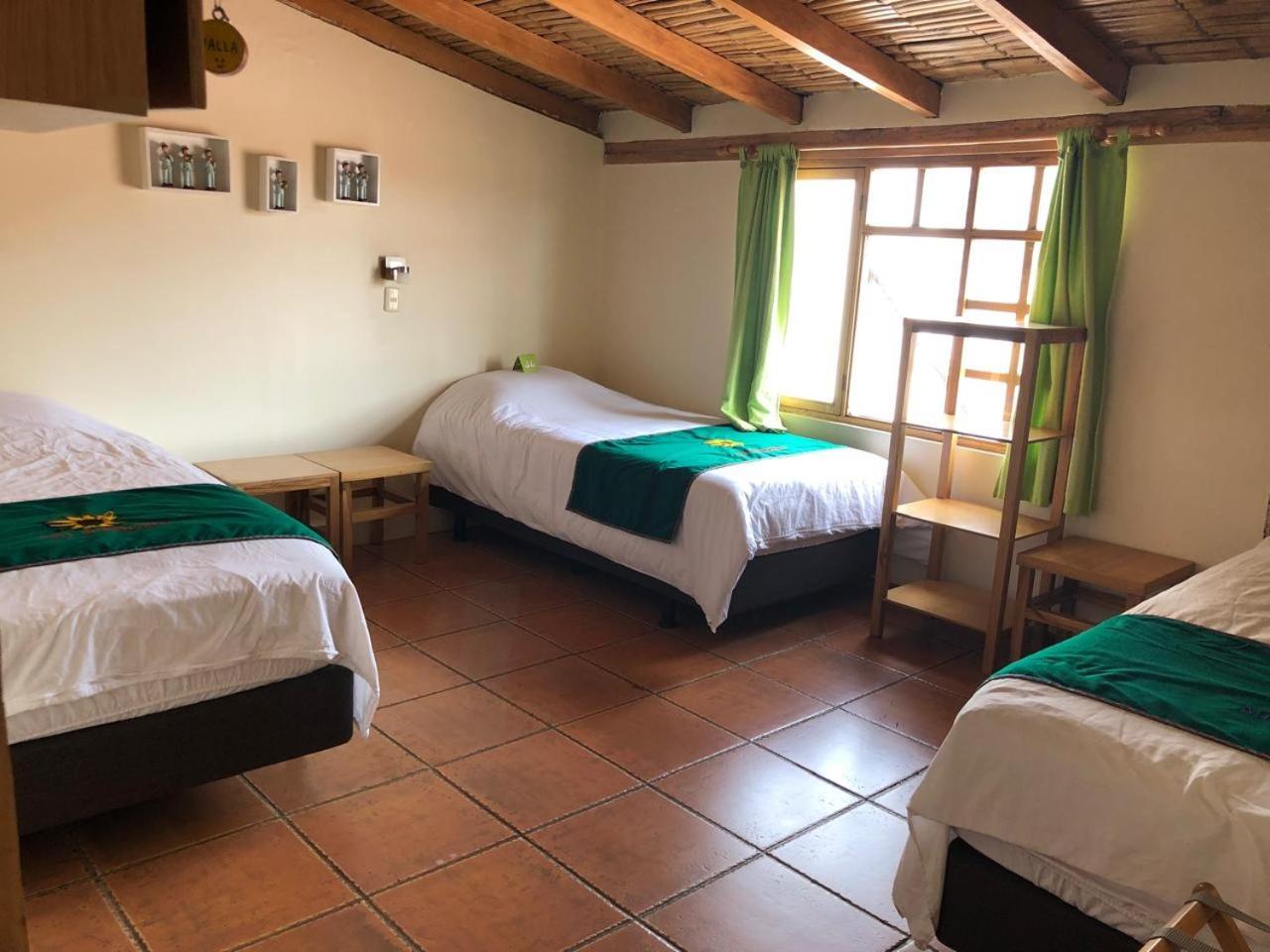 Inti Sisa Art Guesthouse Guamote Extérieur photo