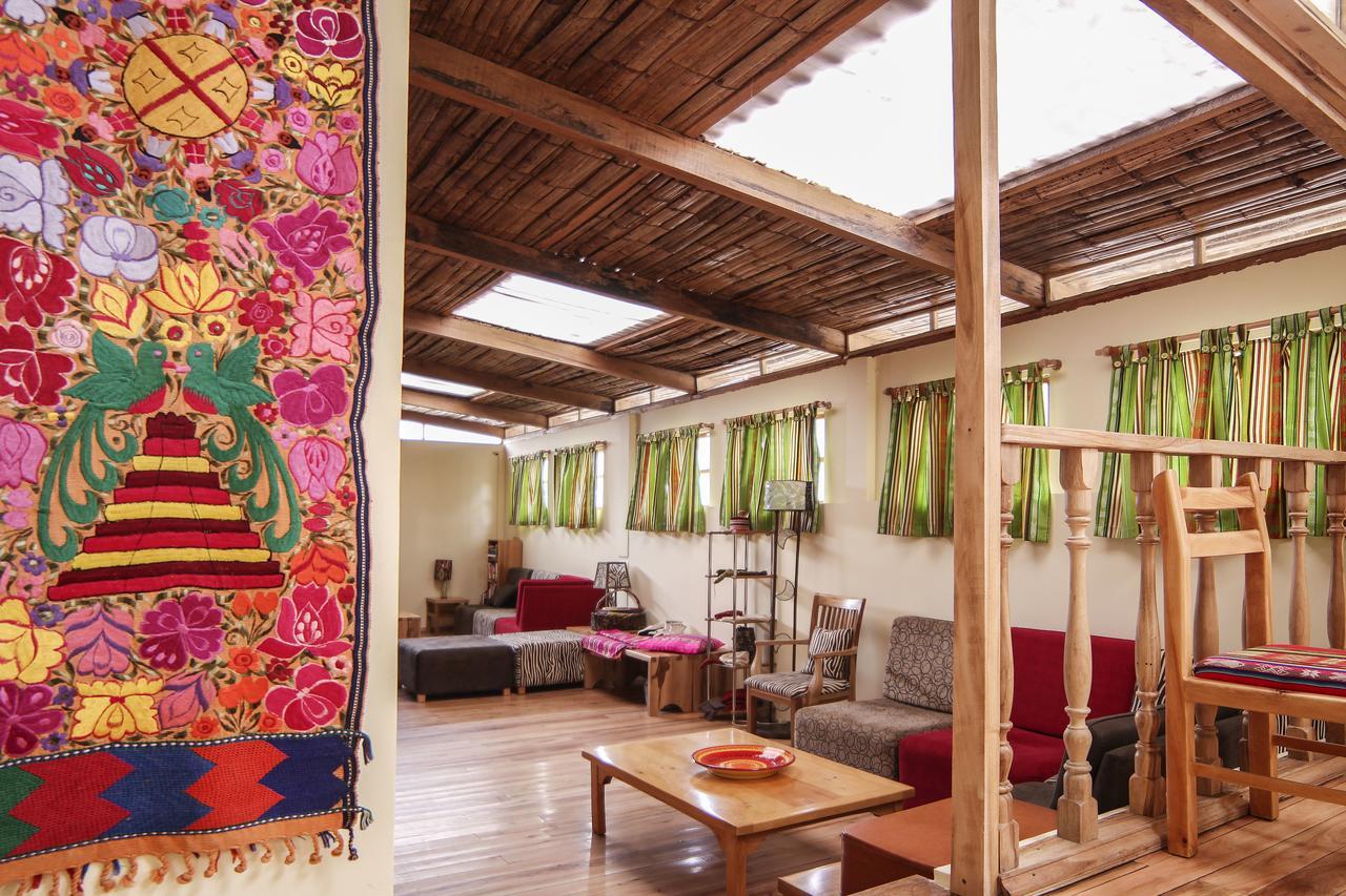 Inti Sisa Art Guesthouse Guamote Extérieur photo