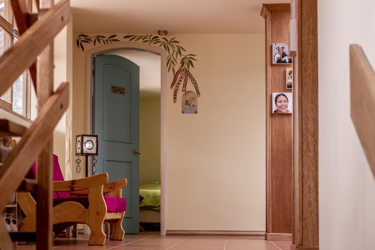 Inti Sisa Art Guesthouse Guamote Extérieur photo