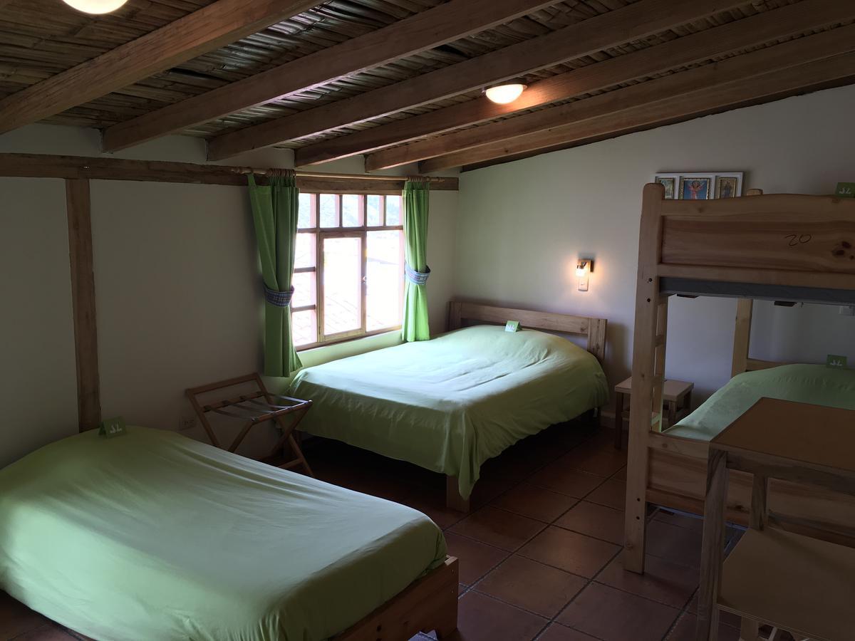 Inti Sisa Art Guesthouse Guamote Extérieur photo